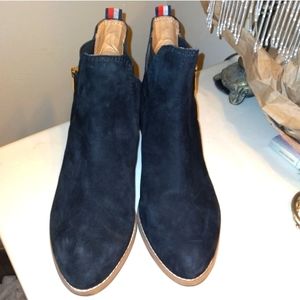 Tommy Hilfiger Suede Boot Navy Side Zip Sz 8 NWOT